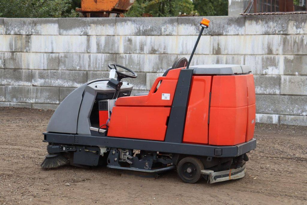 Hako B310RCL Electric Sweeper