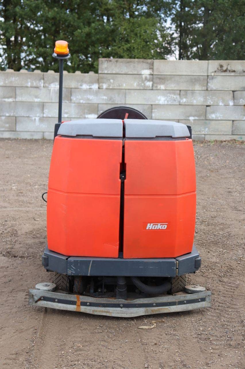 Hako B310RCL Electric Sweeper