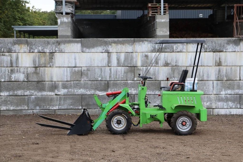 JPC Electric articulated loader