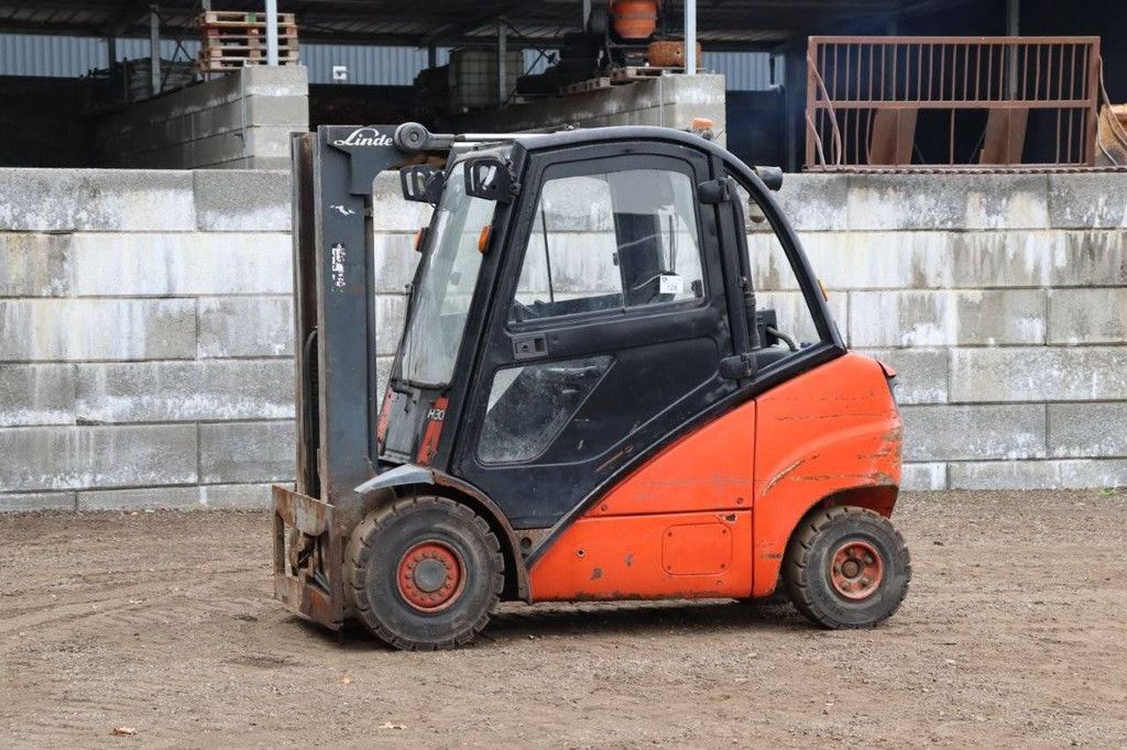 Gabelstapler Linde H30D Diesel 3000kg 5,6m
