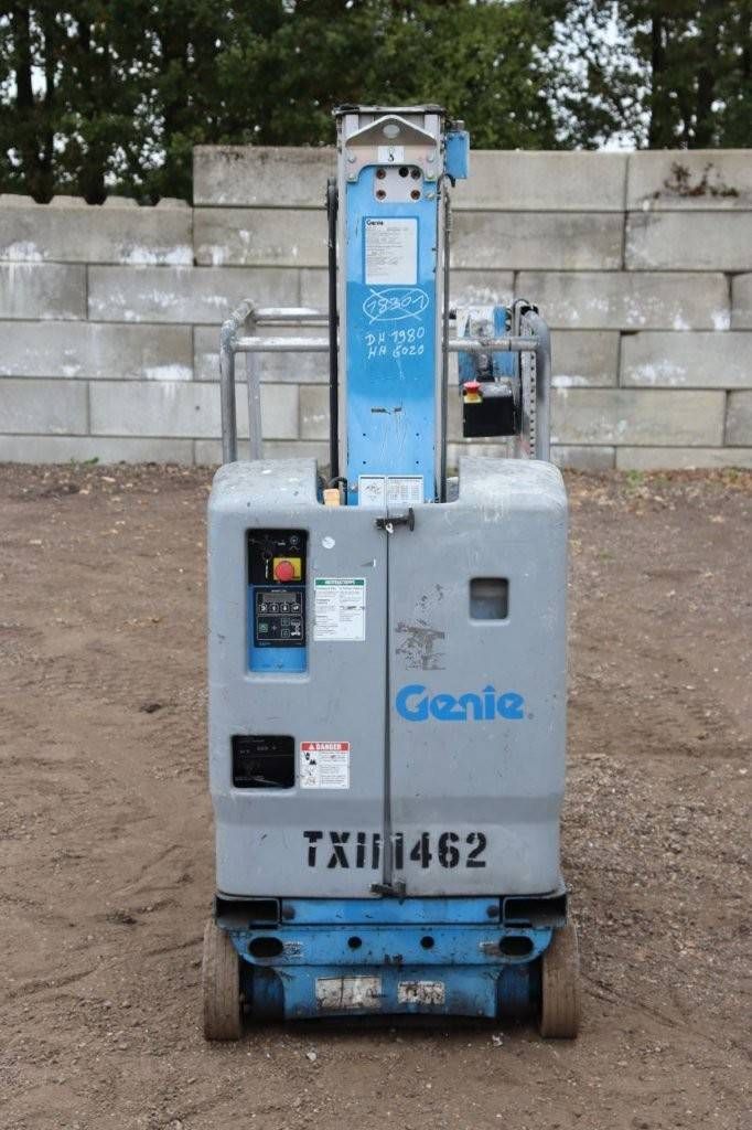 Genie GR20 Electric Mast Lift 8m 2011