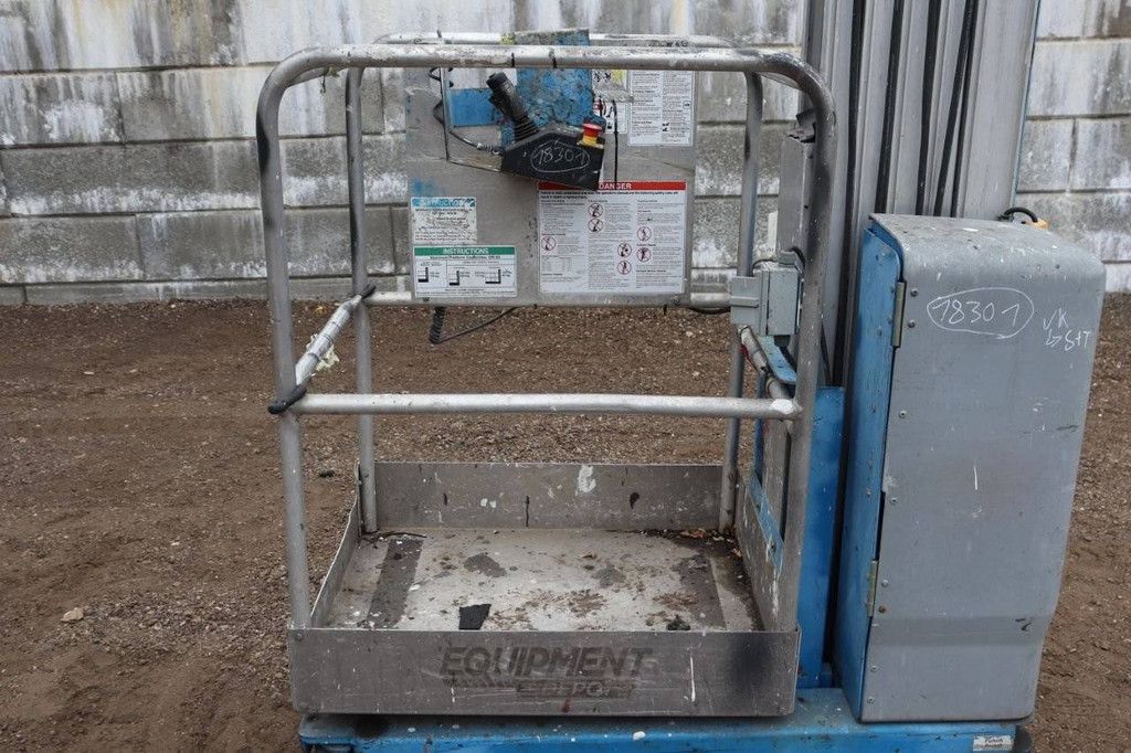 Genie GR20 Electric Mast Lift 8m 2011