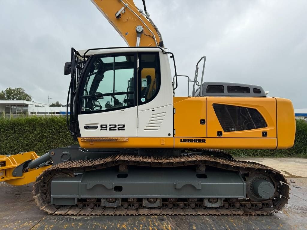 Liebherr R922 LC