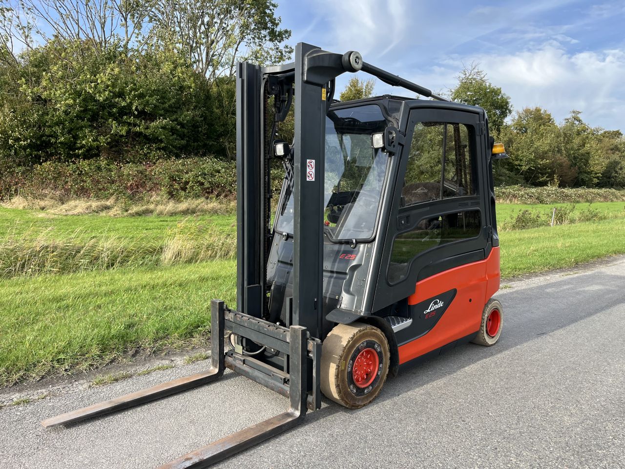 Linde E25L-01 elektrische heftruck sideshift