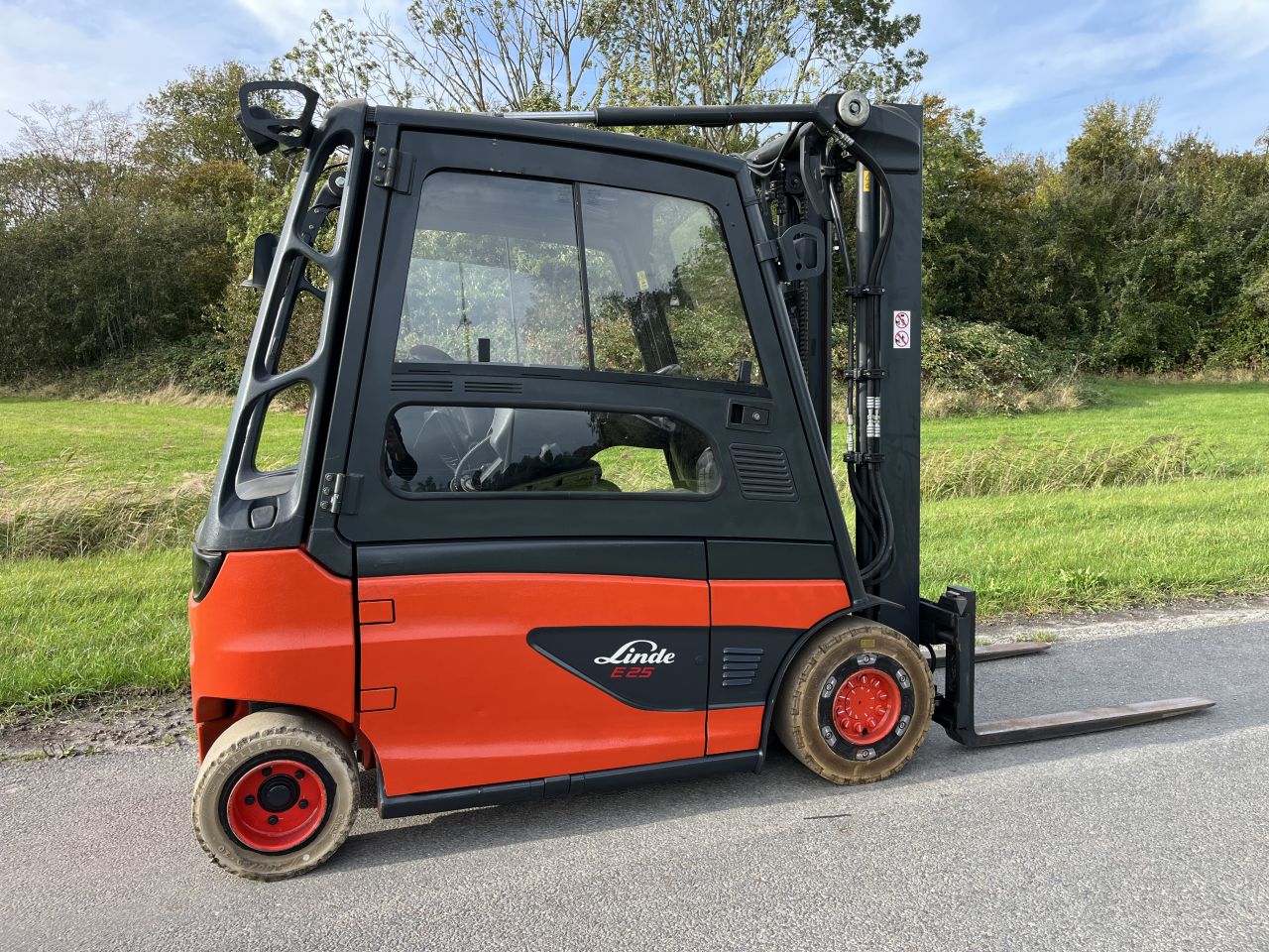 Linde E25L-01 elektrische heftruck sideshift