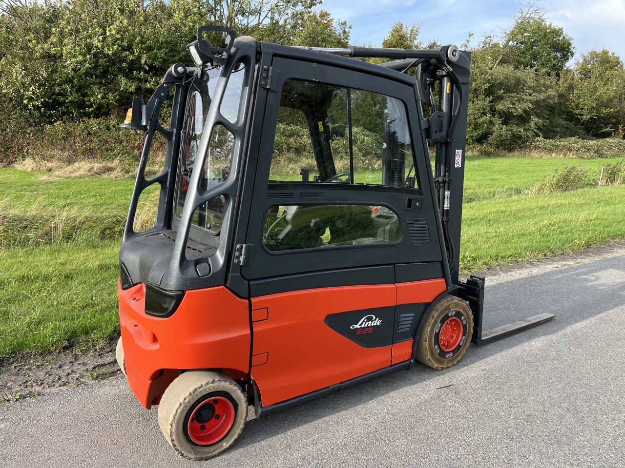 Linde E25L-01 elektrische heftruck sideshift