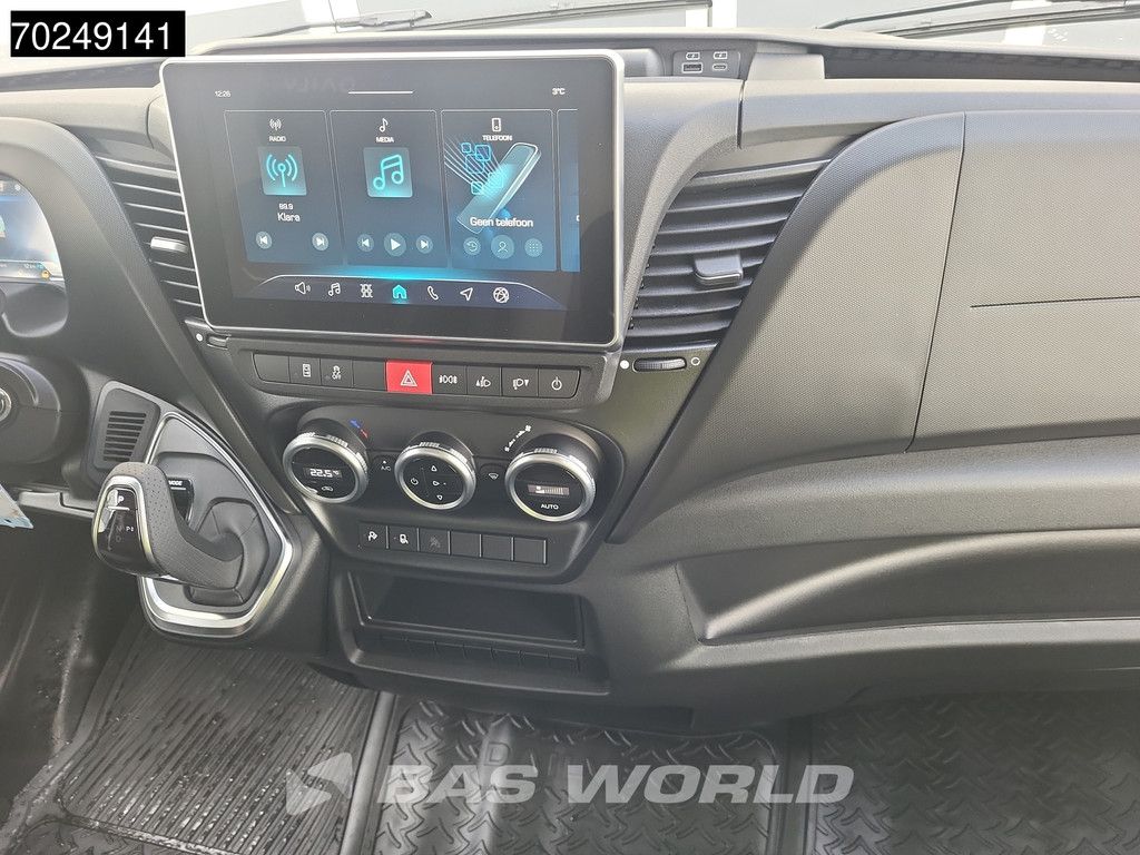 Iveco Daily 35C21 3.0L Automaat 210PK L2H2 Dubbellucht 2025-Model 3,5t Trekhaak ACC LED Navi Camera Euro6 L3 12m3 A/C Towbar