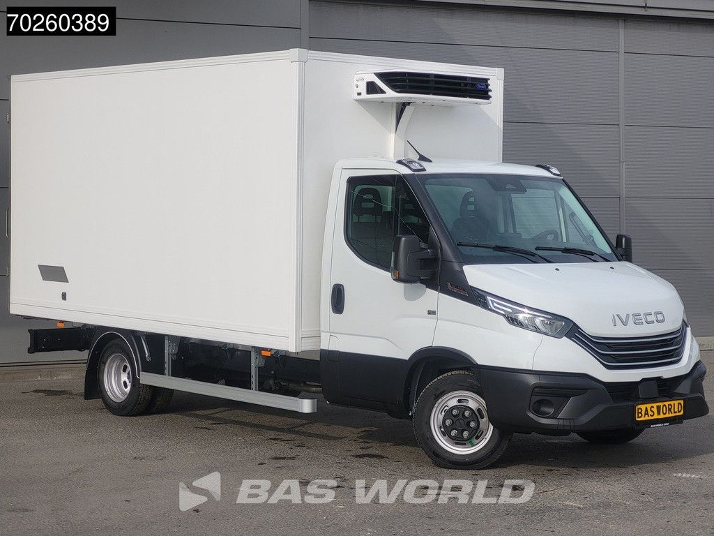 Iveco Daily 35C21 3.0L Koelwagen Vries Carrier Xarios 350 230V stekker CarPlay Airco ACC Koel Koeler Vriezer Vrieswagen Kühler Bakwagen Kühlwagen Kühlkoffer Vries Frigo Bakwagen 17m3 Klima