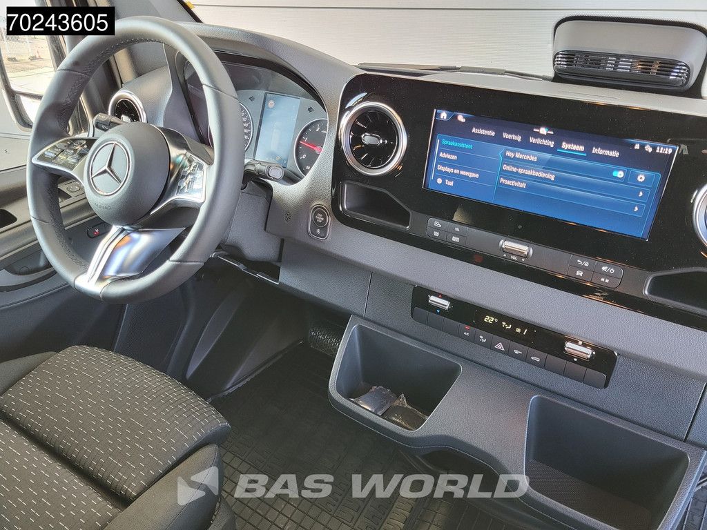 Mercedes Sprinter 319 CDI Automaat L2H2 2025model ACC LED Navi Camera Velgen 11m3 Airco
