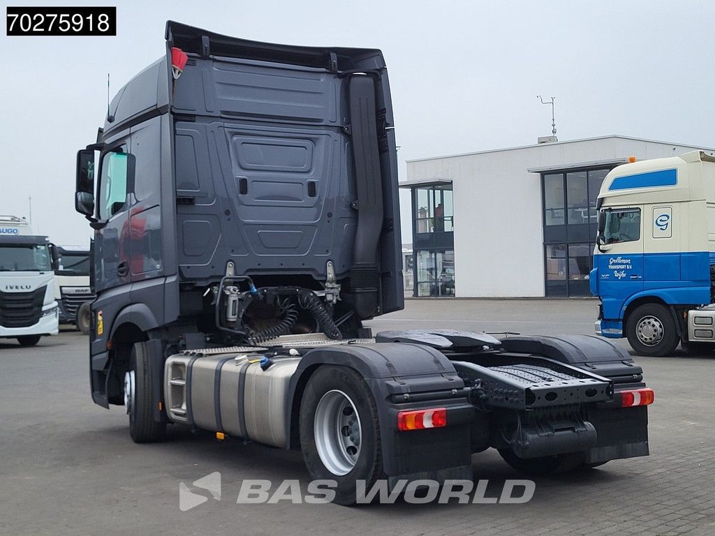 Mercedes Actros 1851 4X2 BigSpace 2x Tanks