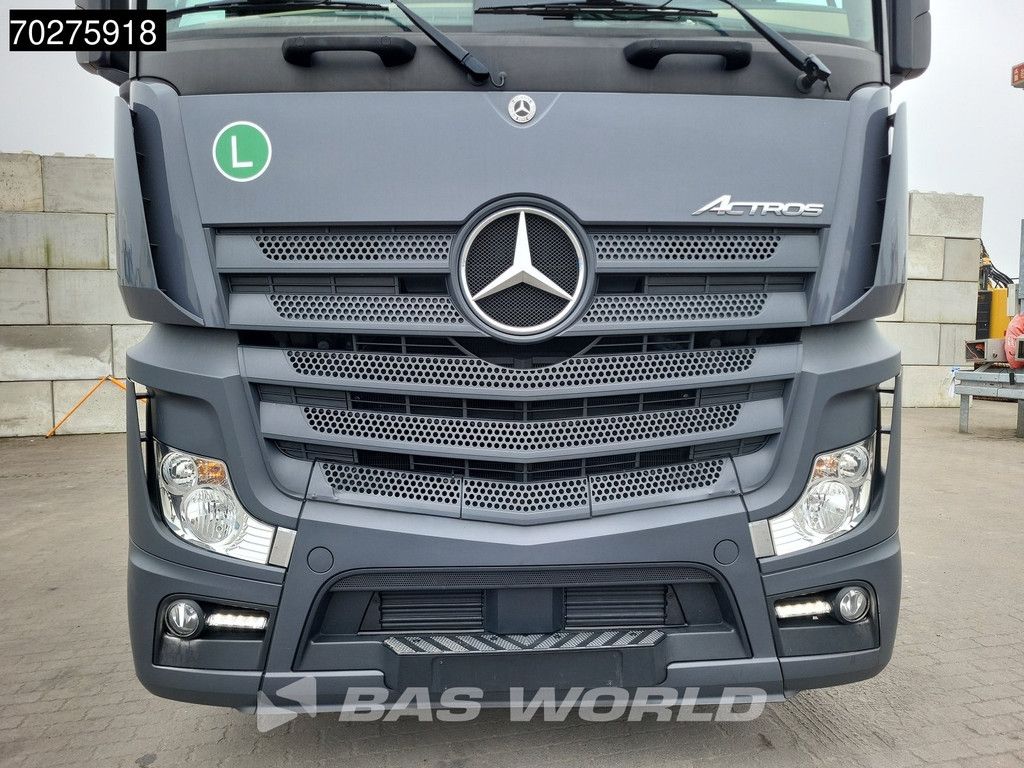 Mercedes Actros 1851 4X2 BigSpace 2x Tanks