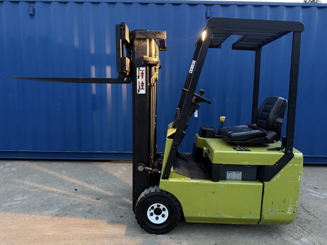 Compacte Clark 1200KG elektrisch 3-delig Freelift Sideshift
