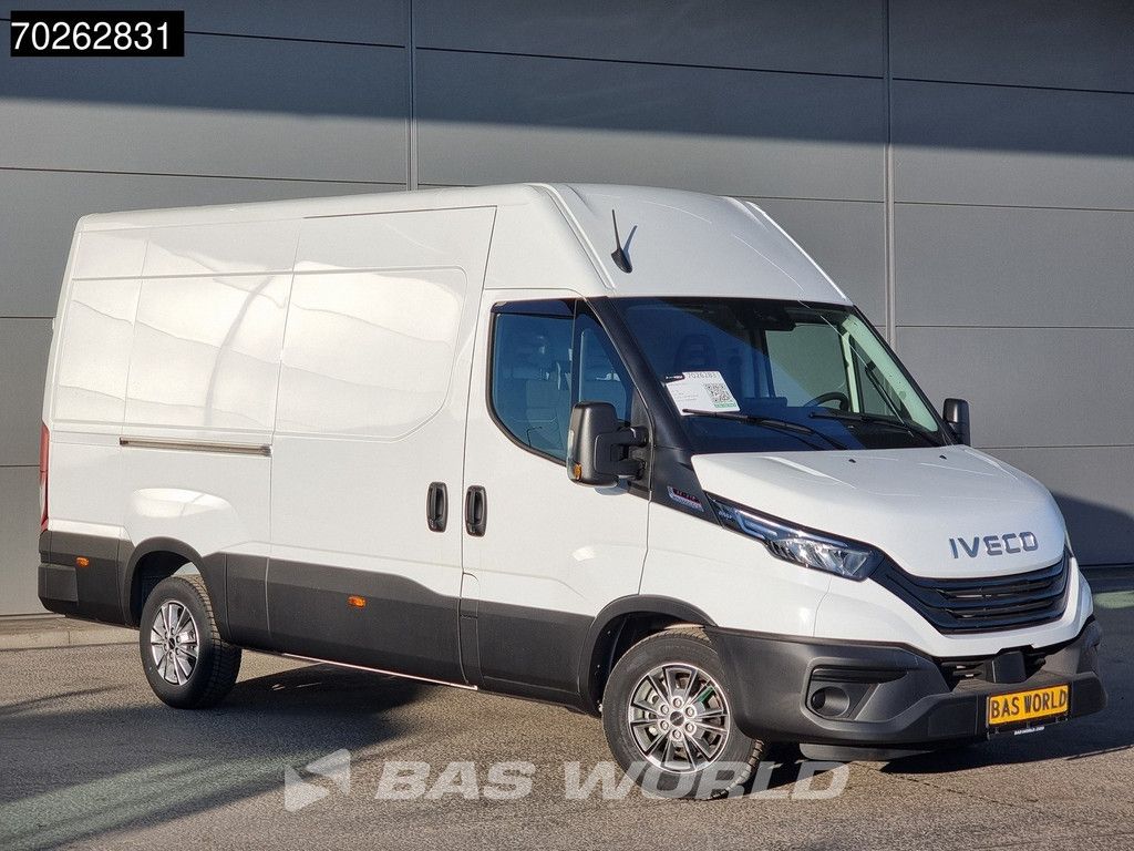 Iveco Daily 35S21 3.0L Automaat 210PK L2H2 2025-Model 3,5t Trekvermogen ACC LED CarPlay Camera Parkeersensoren Velgen Euro6 L3 12m3 Airco