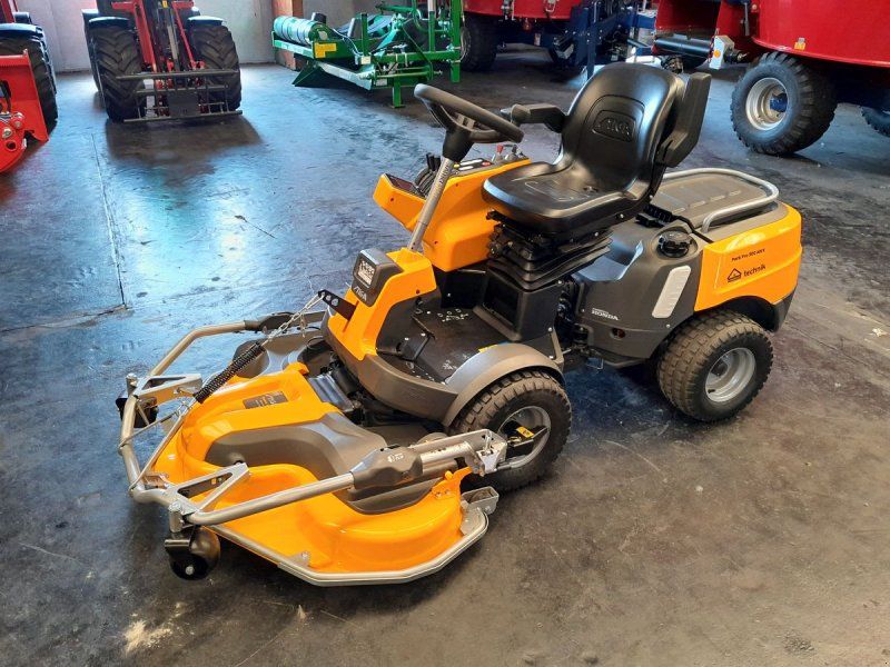 Stiga Park Pro 900 AWX  Mähwerk und Schneeschild