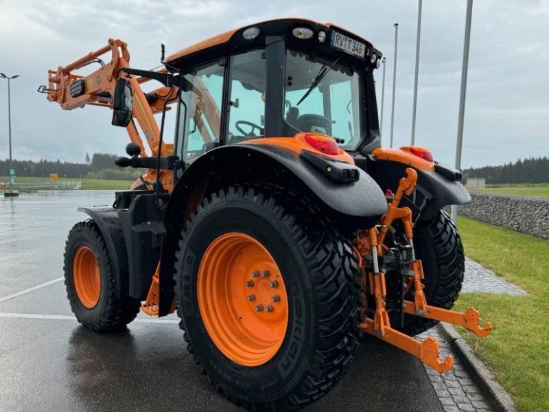 John Deere 6120M