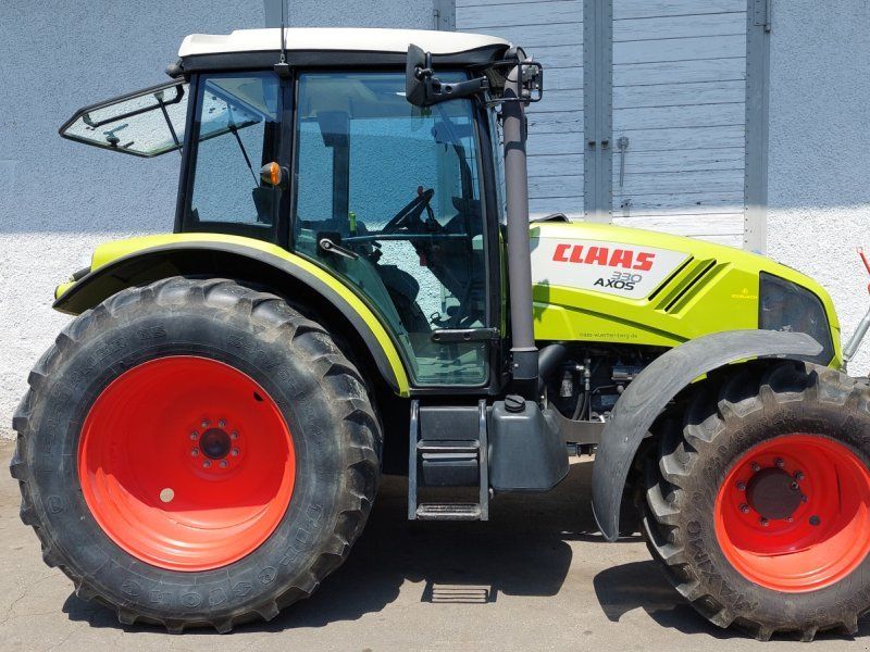 Claas Axos 330