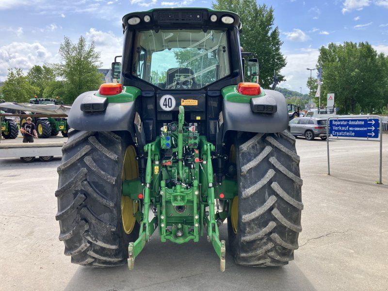 John Deere 6195M
