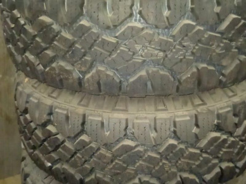 Goodyear 31 x 10.50 R 15 LT