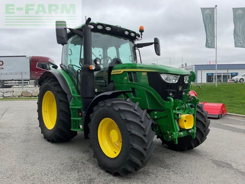 John Deere 6R 110