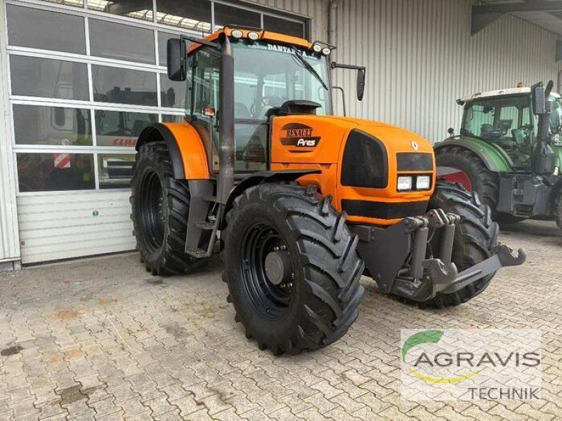 Claas ARES 735