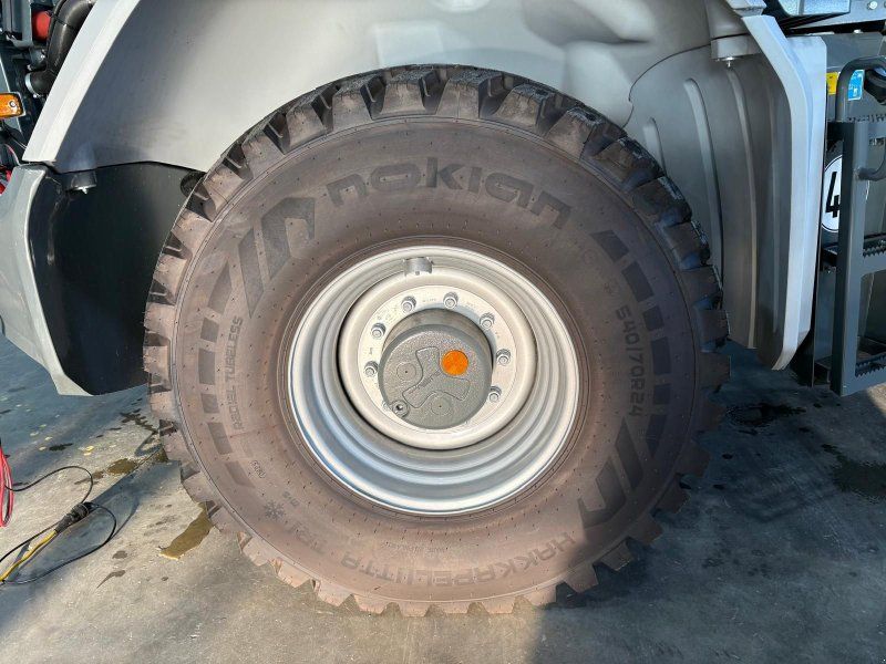 4 Stk. Reifen 540/70R24 Nokian