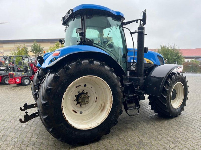 New Holland T 7050 PC