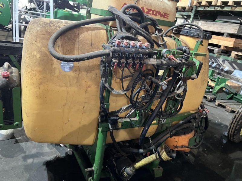 Amazone UF1000