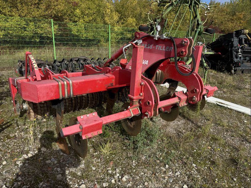 HE-VA Gras Tiller