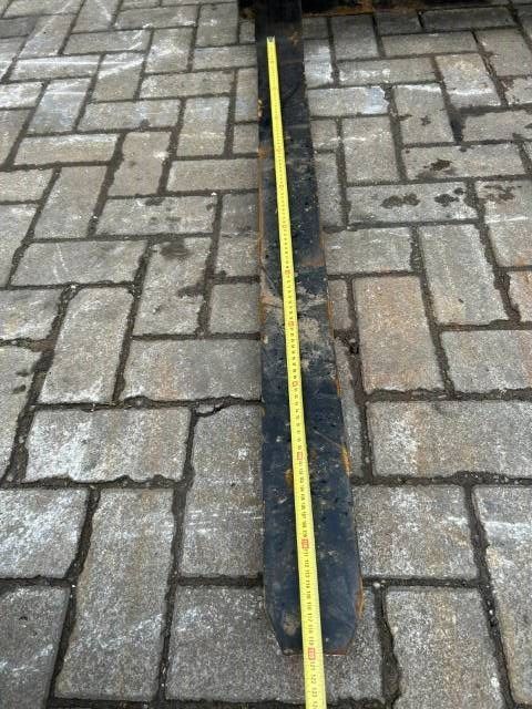 Manitou Pallet Forks 1200