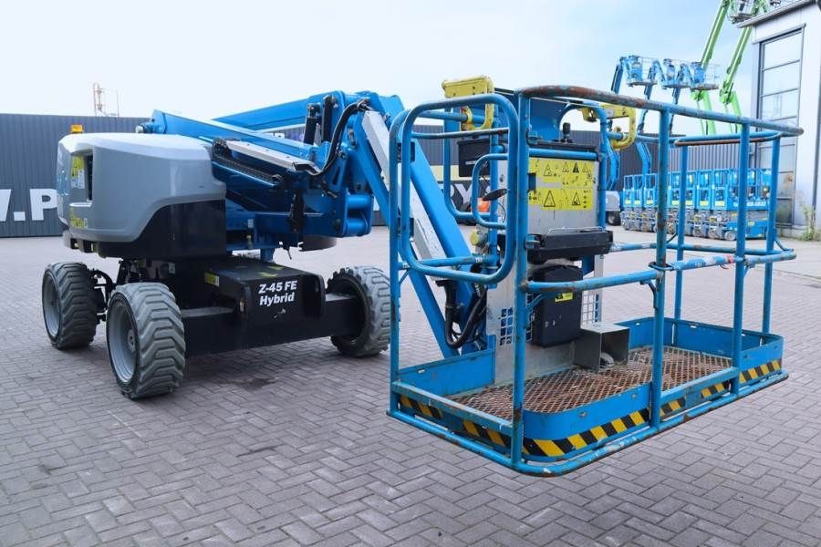 Genie Z45FE/DC Hybrid Hybrid, 4x4 Drive, 16m Working Hei