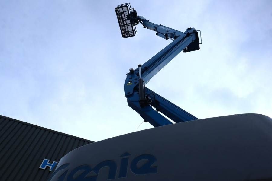 Genie Z45FE/DC Hybrid Hybrid, 4x4 Drive, 16m Working Hei