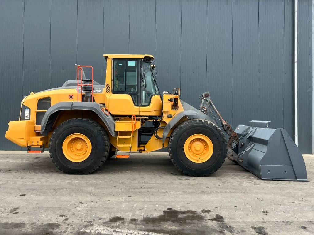 Volvo L120H - 3rd Valve - Weight System