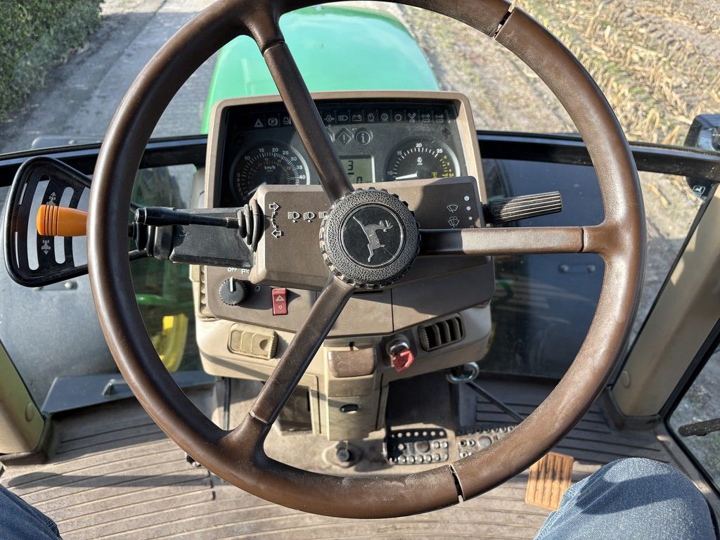 John Deere 6110 Premium