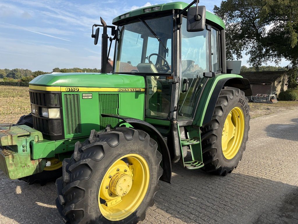 John Deere 6110 Premium
