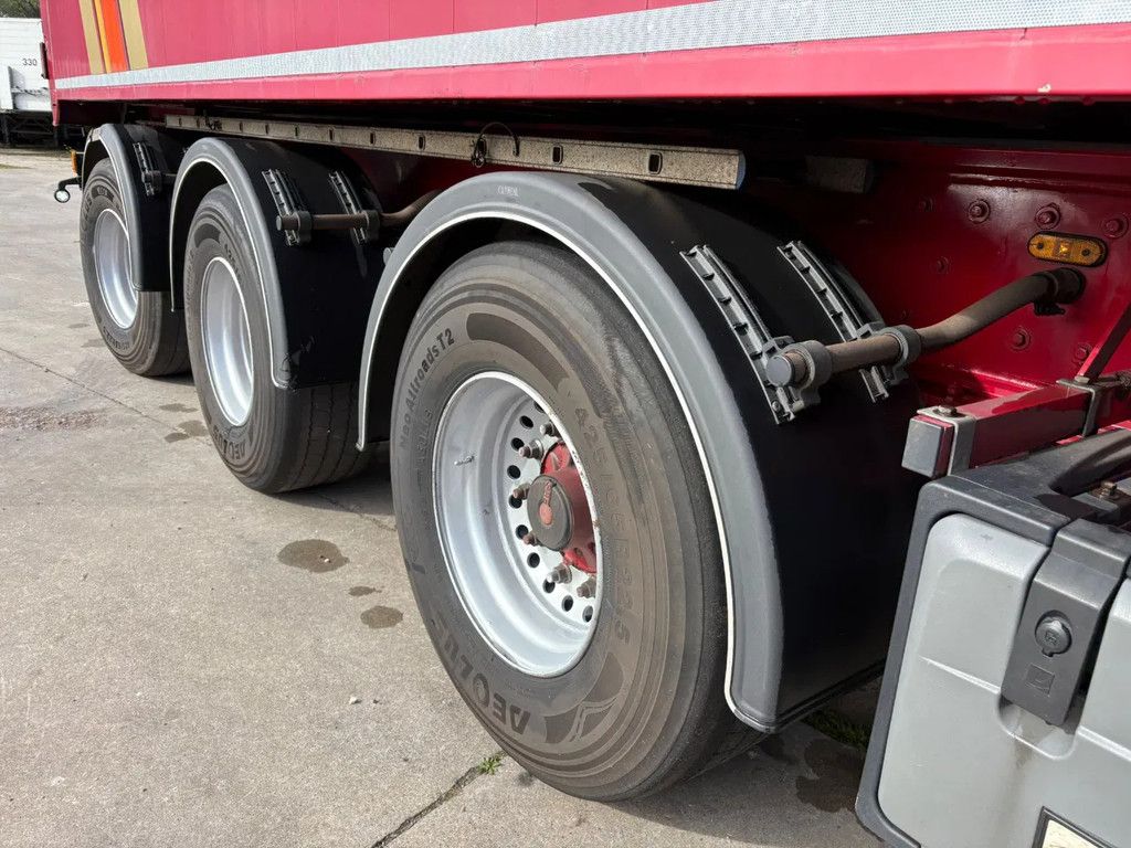 Carnehl 60m3 10 tons assen Bietenrek&Klep/deuren Stuuras Liftas Nieuwe APK!