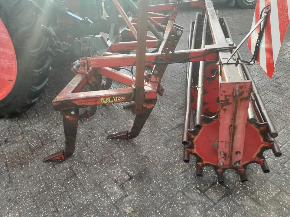 Wifo 2,75meter vaste tand cultivator + rol