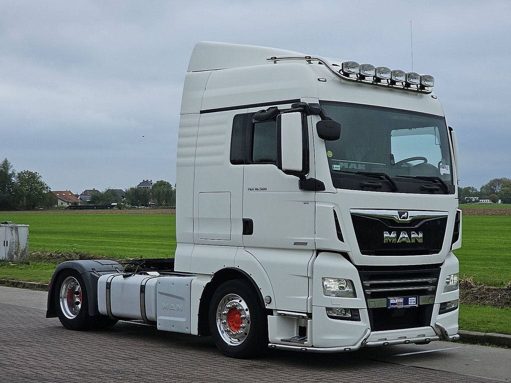 M.A.N. 18.500 TGX xlx ret. leather alc