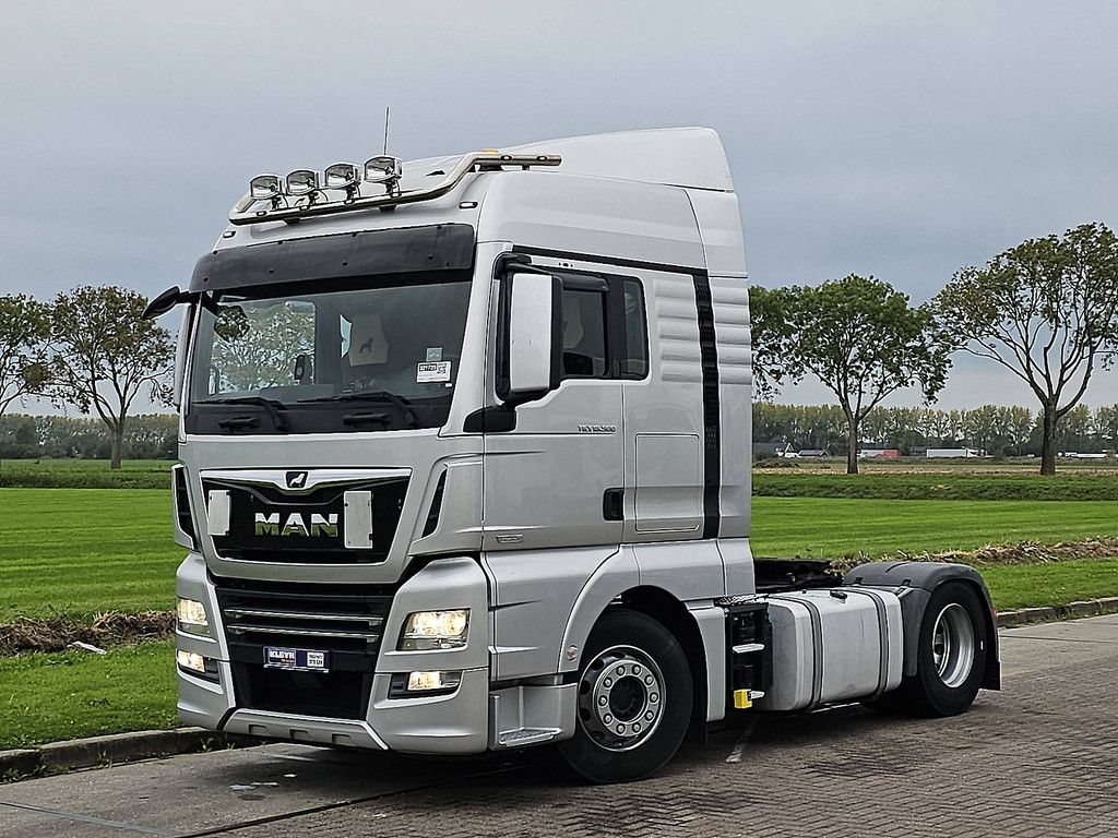 M.A.N. 18.500 TGX xlx 2x tank night ac