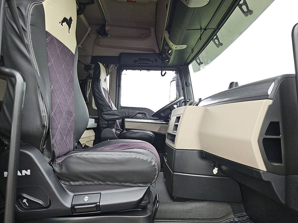 M.A.N. 18.500 TGX xlx 2x tank night ac