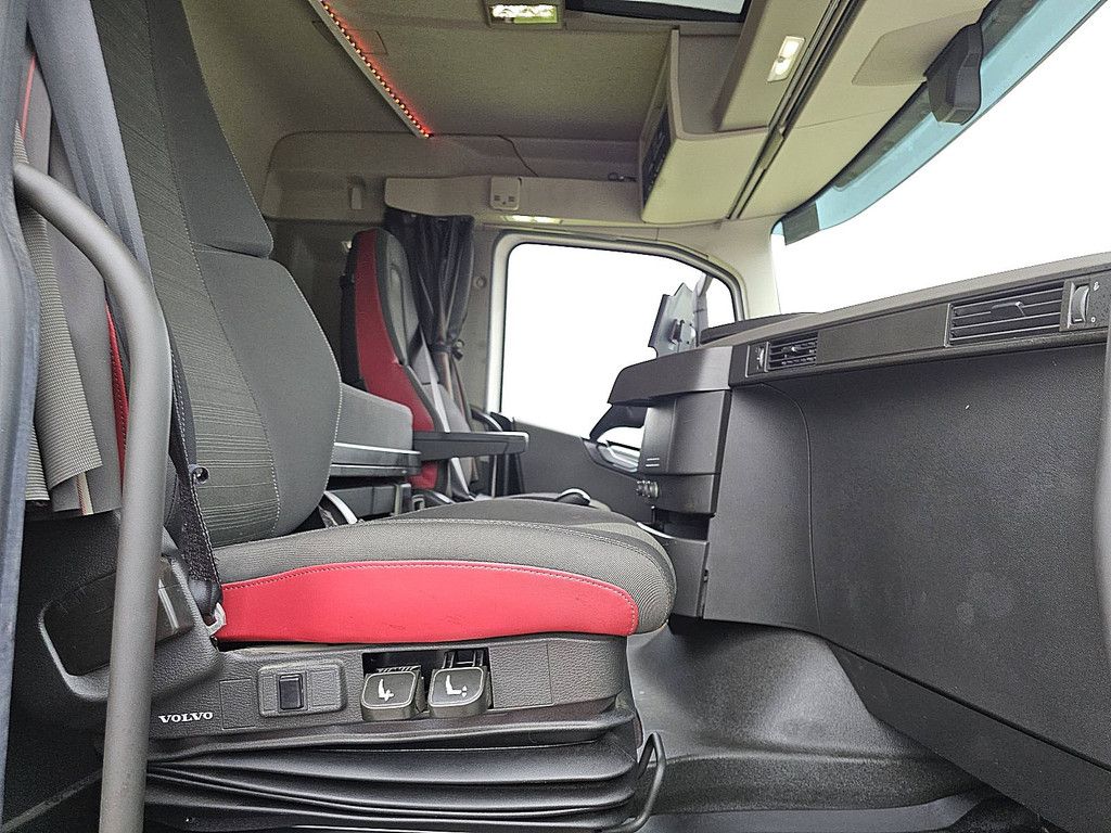 VOLVO FH 500 6x2 steered pto alco