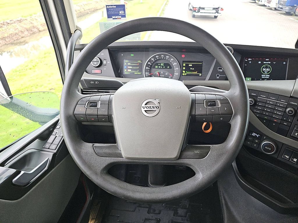 VOLVO FH 500 6x2 steered pto alco