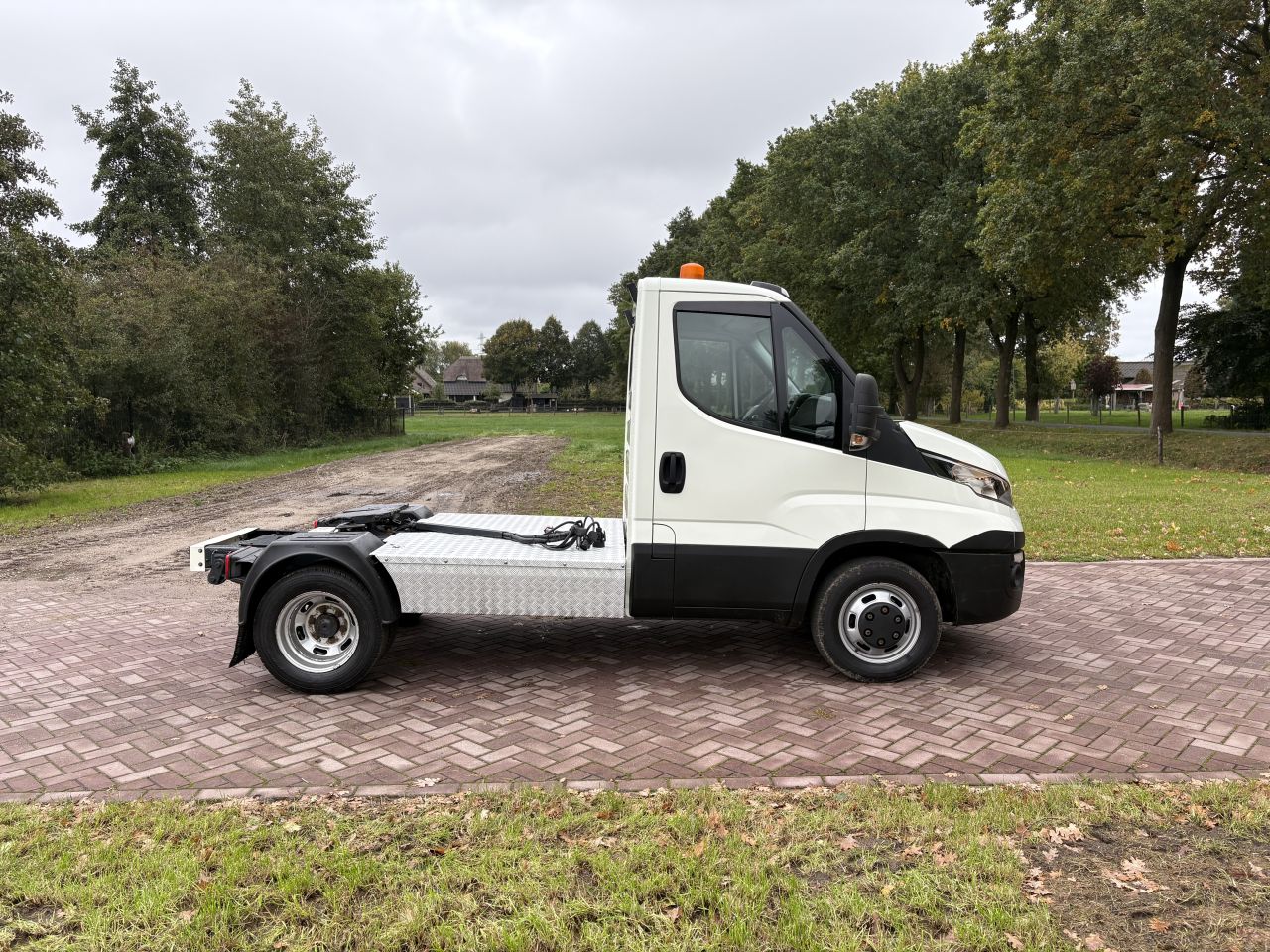 Be trekker 8.6 ton Iveco Daily 40C17 euro 5