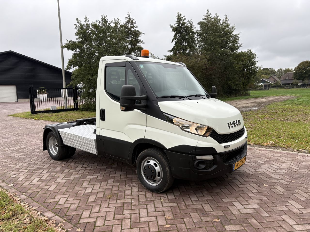 Be trekker 8.6 ton Iveco Daily 40C17 euro 5
