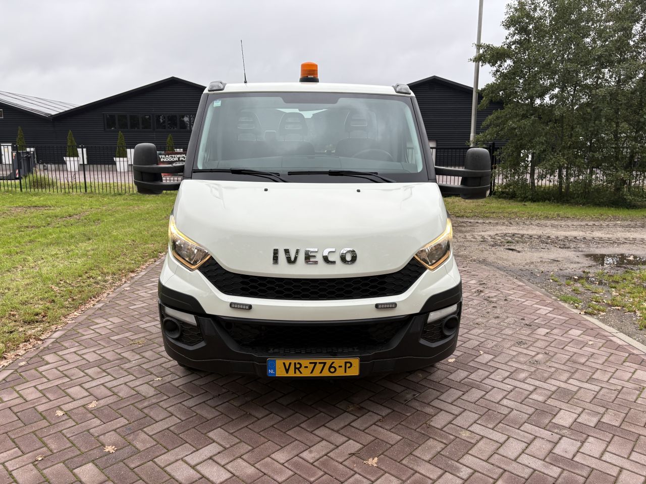 Be trekker 8.6 ton Iveco Daily 40C17 euro 5