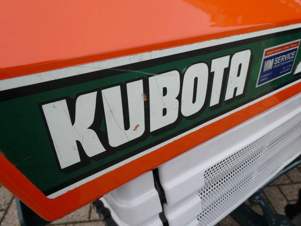 Kubota B1702 4wd / 840 Draaiuren / Superkruip