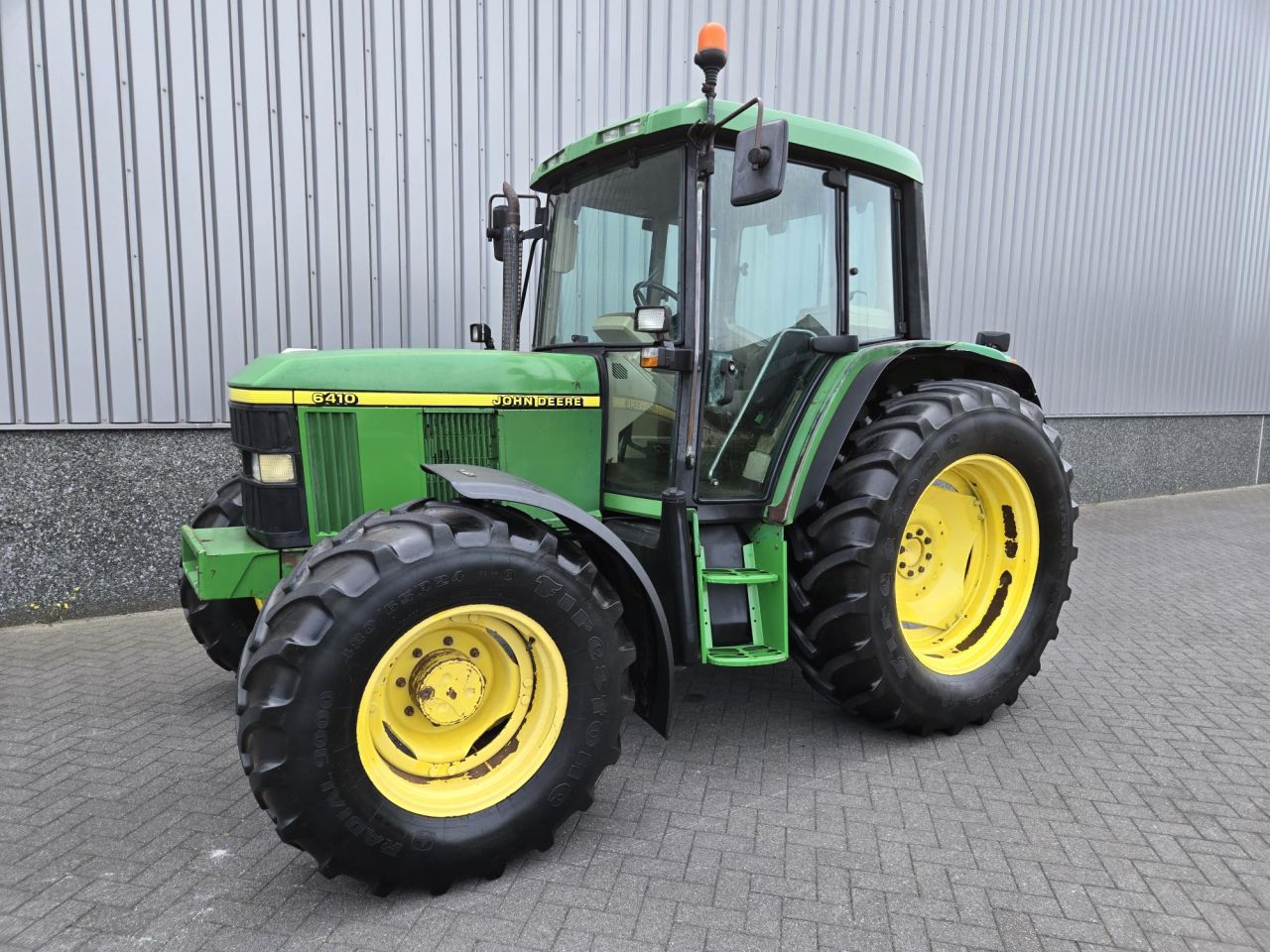 John Deere 6410 Power Quad plus transmissie € 15.000 ex btw