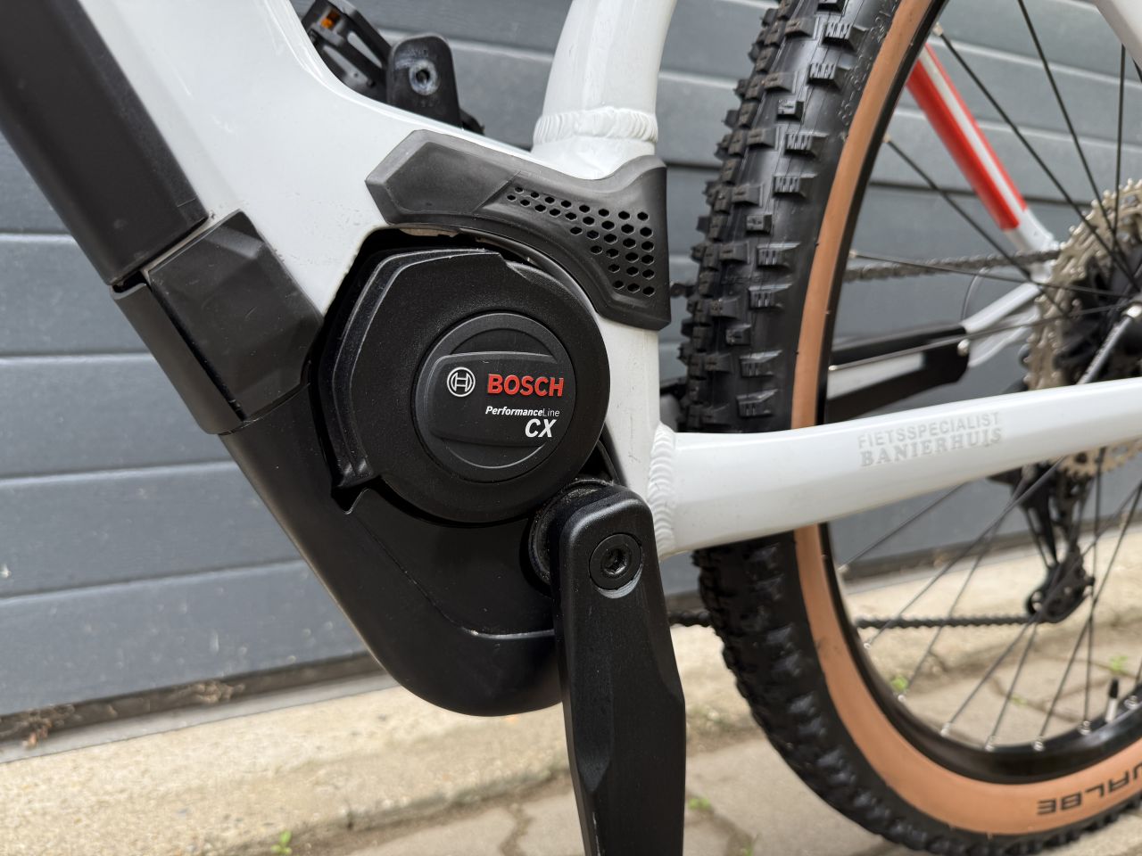 Cube Reaction Hybrid Pro E- MTB - 585km (incl btw en fact.)