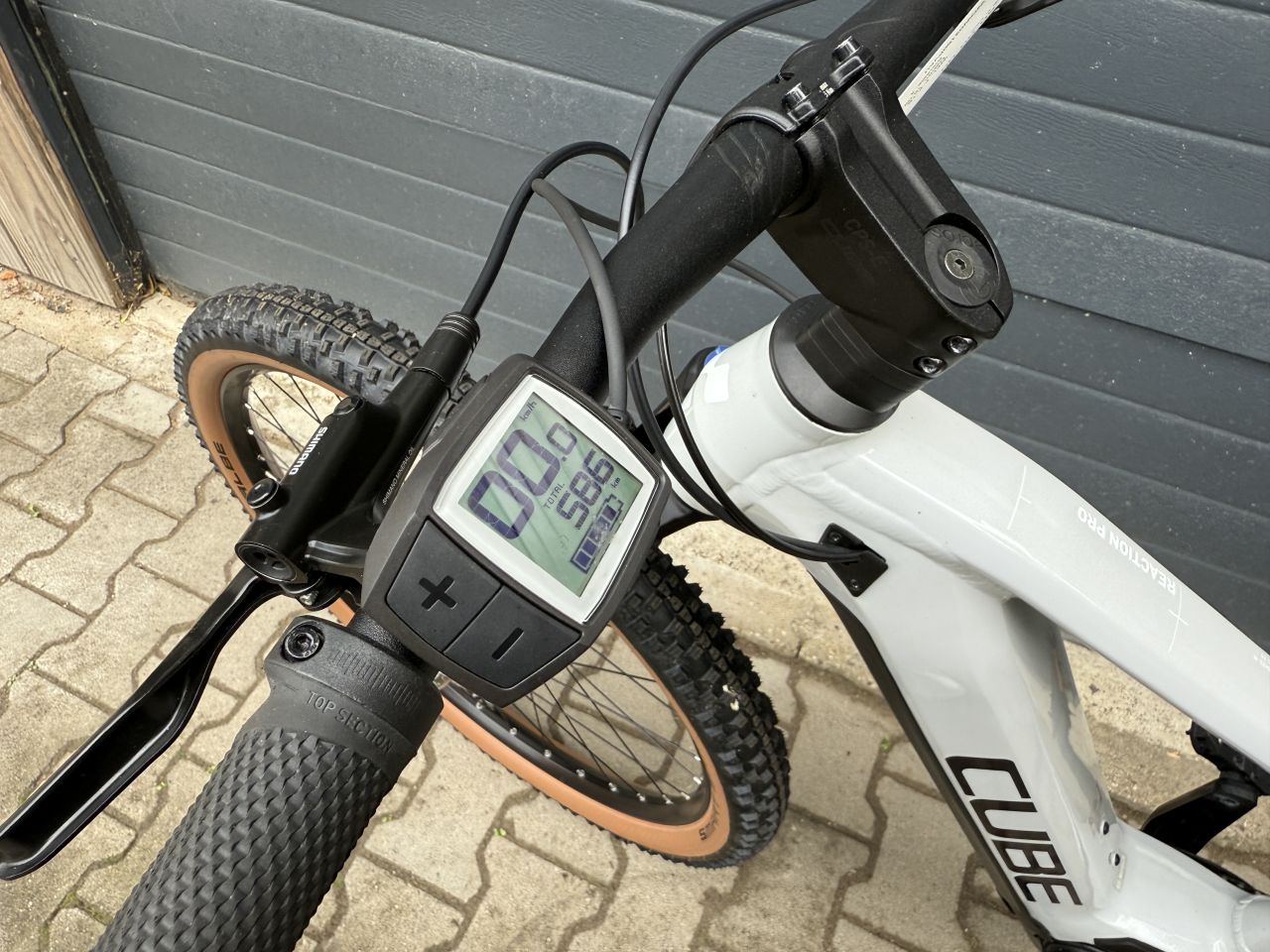 Cube Reaction Hybrid Pro E- MTB - 585km (incl btw en fact.)