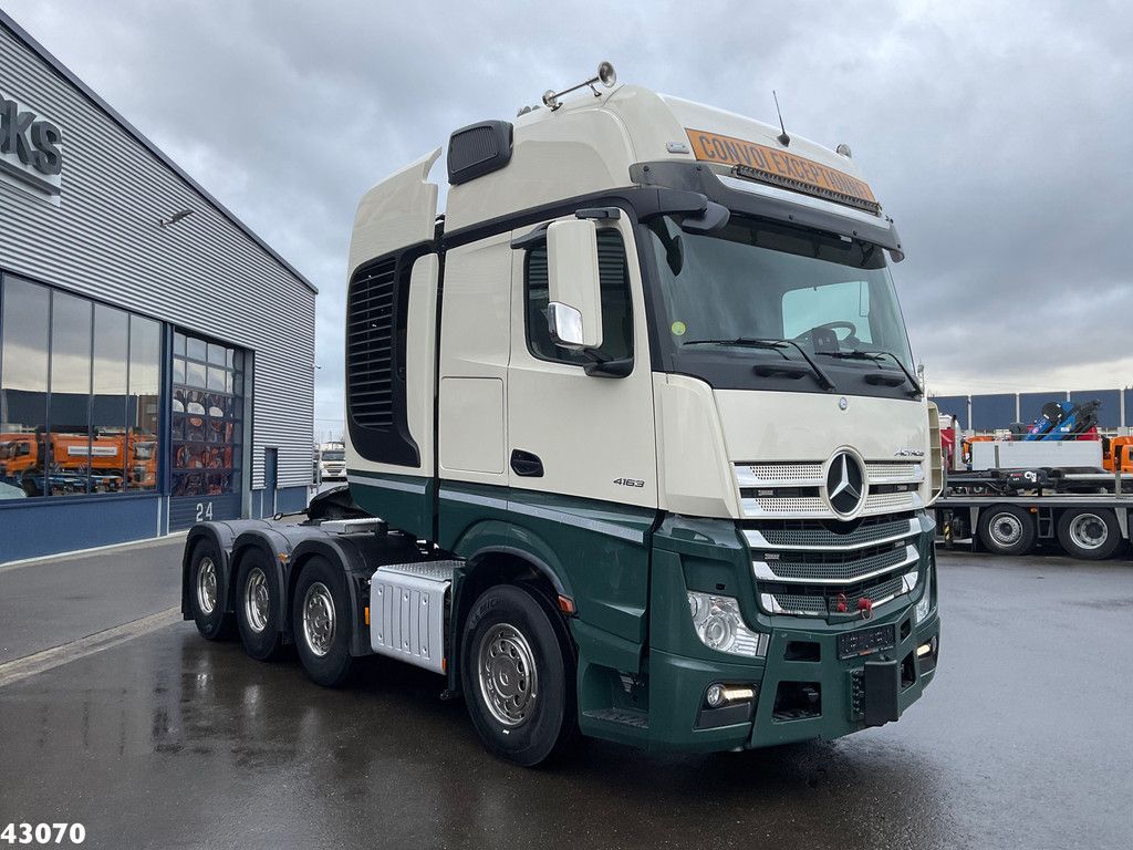 Mercedes-Benz Actros 4163 SLT WSK 8x4 Push and Pull 250 TON
