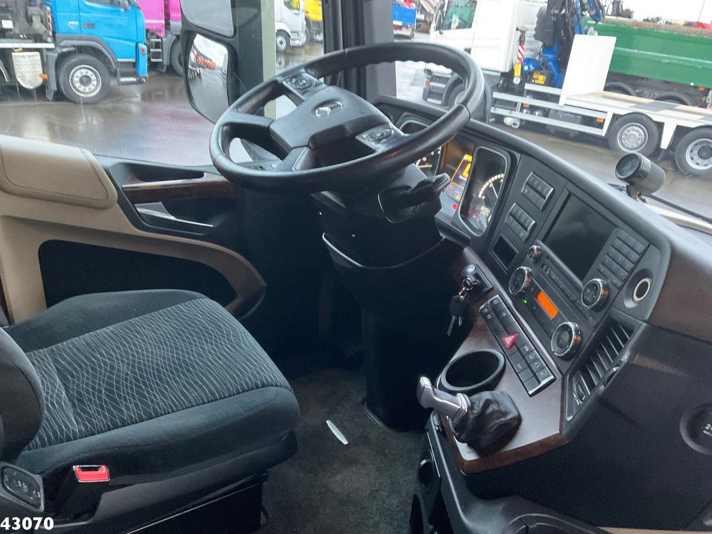 Mercedes-Benz Actros 4163 SLT WSK 8x4 Push and Pull 250 TON